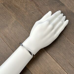 KATE SPADE Do The Twist Pave Hinged Bangle Bracelet, Silver Designer Jewellery